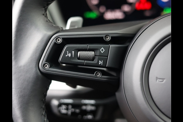 Porsche Cayenne Coupé 3.0 E-Hybrid | Pano - Trekhaak - Sport Chrono