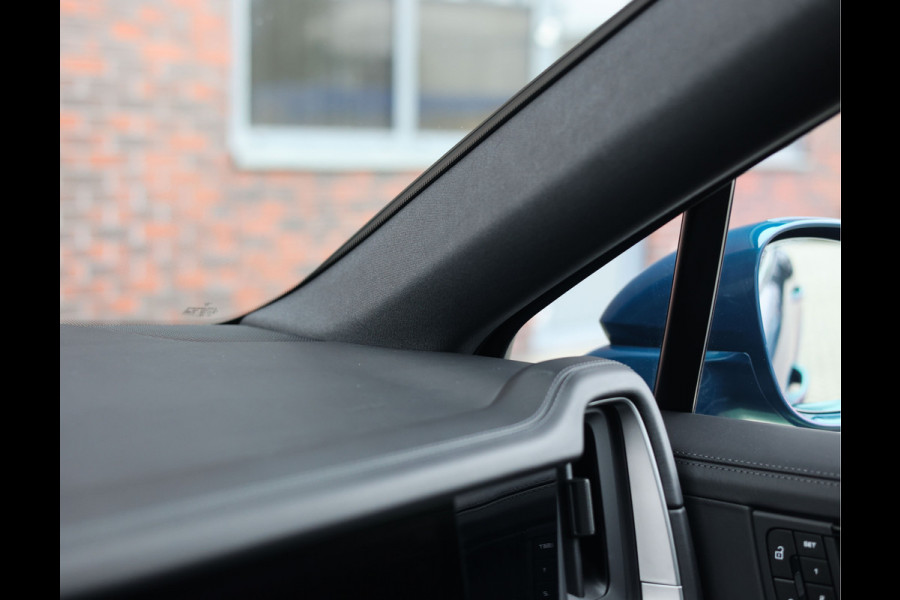 Porsche Cayenne Coupé 3.0 E-Hybrid | Pano - Trekhaak - Sport Chrono