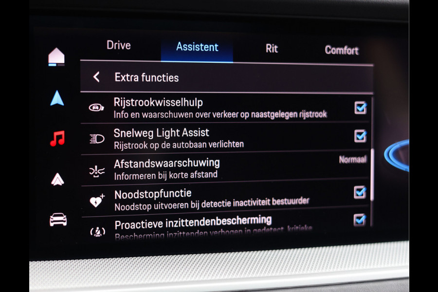 Porsche Cayenne Coupé 3.0 E-Hybrid | Pano - Trekhaak - Sport Chrono