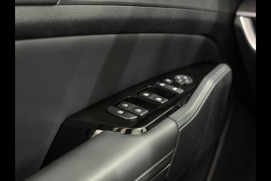 Kia Sportage 1.6 T-GDi Plug-in Hybrid 265PK AWD DynamicLine | Launch Edition | Panorama | Comfort-Pakket | LED | Camera |