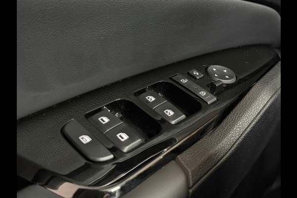 Kia Sportage 1.6 T-GDi Plug-in Hybrid 265PK AWD DynamicLine | Launch Edition | Panorama | Comfort-Pakket | LED | Camera |