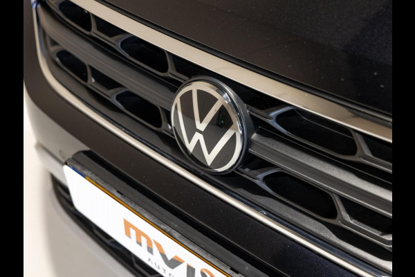 Volkswagen T-Roc 1.0 TSI Life / 110pk / Trekhaak / Achteruitrij camera / Stoelverwarming /