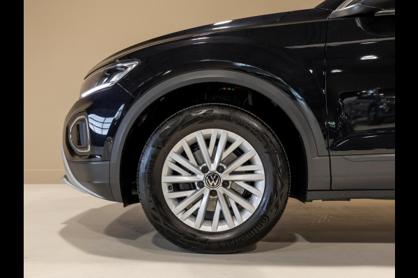 Volkswagen T-Roc 1.0 TSI Life / 110pk / Trekhaak / Achteruitrij camera / Stoelverwarming /