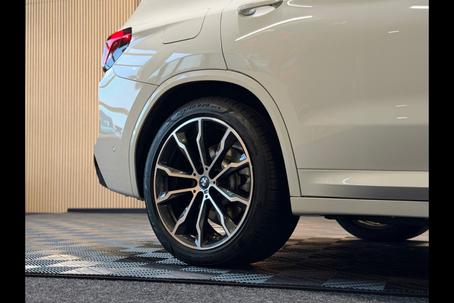 BMW X3 GERESERVEERD! XDrive30e High Executive M-SPORT|PANO|HuD|LASER|CARPLAY|TREKHAAK|SFEERVERLICHTING|STUURVERWARMING|292PK