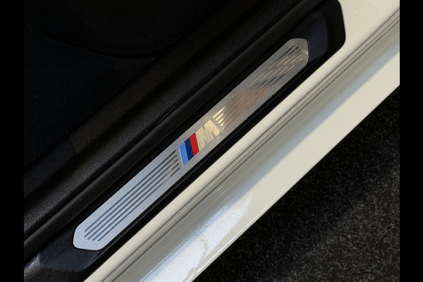 BMW X3 GERESERVEERD! XDrive30e High Executive M-SPORT|PANO|HuD|LASER|CARPLAY|TREKHAAK|SFEERVERLICHTING|STUURVERWARMING|292PK