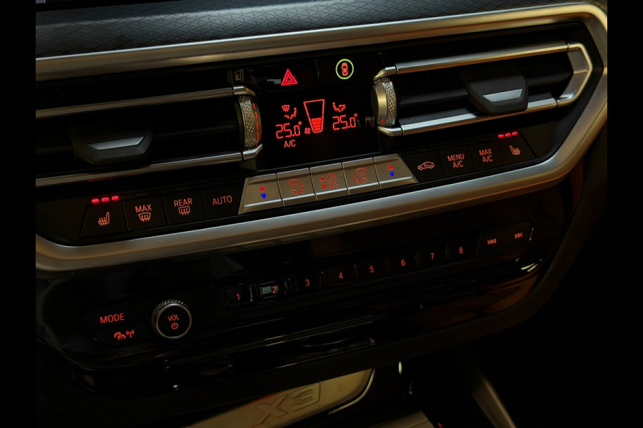 BMW X3 GERESERVEERD! XDrive30e High Executive M-SPORT|PANO|HuD|LASER|CARPLAY|TREKHAAK|SFEERVERLICHTING|STUURVERWARMING|292PK