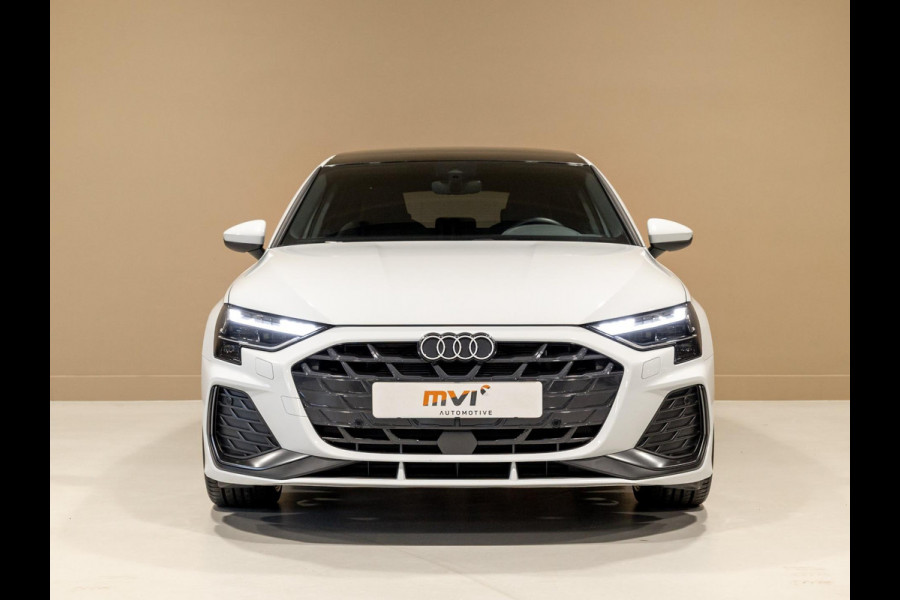 Audi A3 Sportback 35 TFSI S edition / 150pk / Panorama dak / Sonos / Achteruitrij camera /