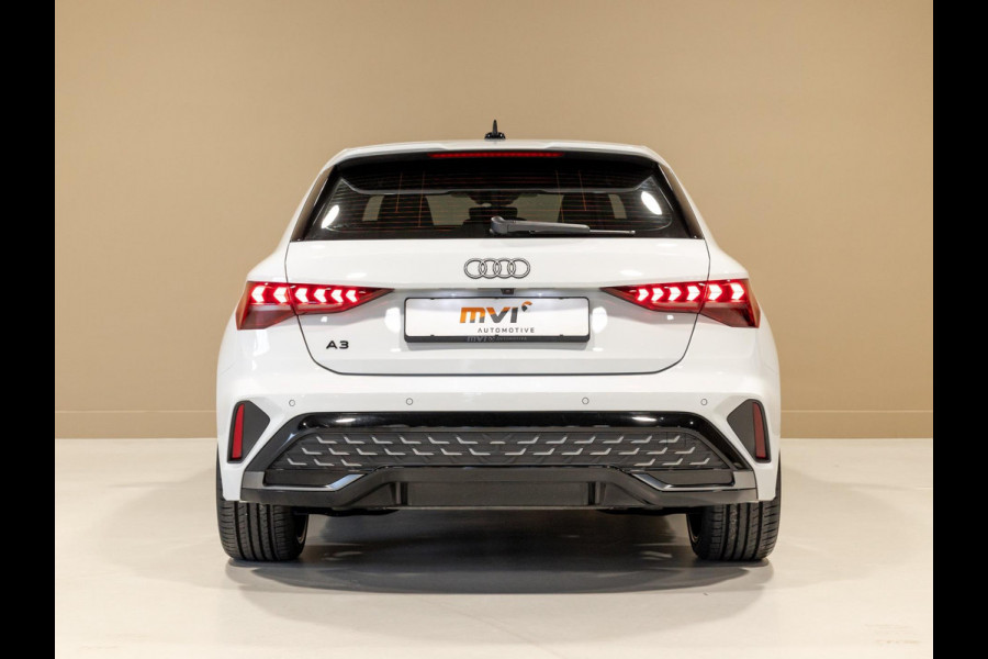 Audi A3 Sportback 35 TFSI S edition / 150pk / Panorama dak / Sonos / Achteruitrij camera /