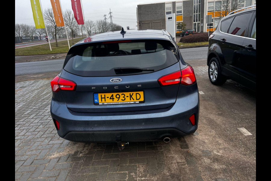 Ford Focus 1.5 EcoBoost Titanium Business | 150pk | Winterpack | Adaptieve cruise | Trekhaak |