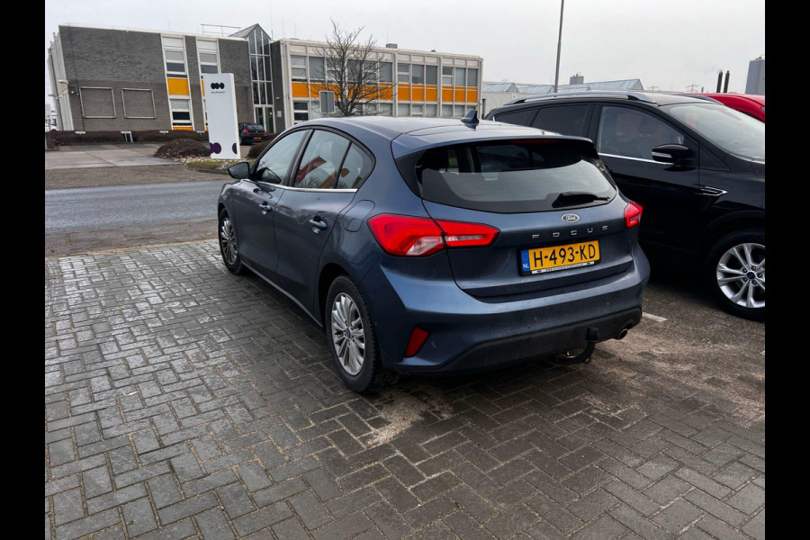 Ford Focus 1.5 EcoBoost Titanium Business | 150pk | Winterpack | Adaptieve cruise | Trekhaak |