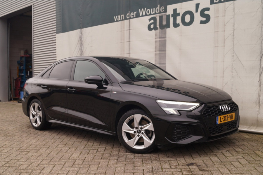Audi A3 Limousine 30 TFSI Automaat S-Line Edition -NAVI-ECC-LED-