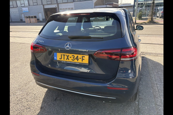 Mercedes-Benz B-Klasse 250 e Premium Plus Panodak