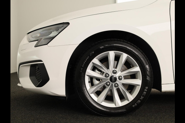 Audi A3 Sportback 30 TFSI Pro Line 110 pk S-tronic | Verlengde garantie | Navigatie via App | Parkeersensoren achter | LED koplampen |