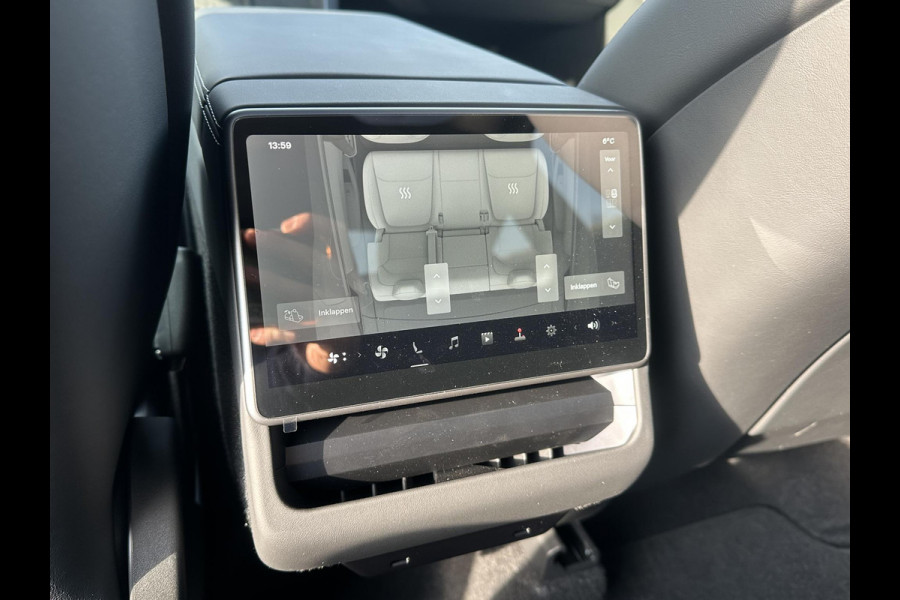 Tesla Model Y Premium Long Range AWD 75 kWh NIEUWE AUTO – DIRECT LEVERBAAR! 1E TOELATING 28-01-2026