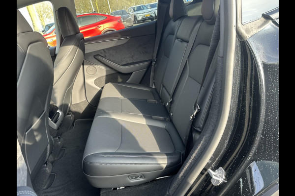 Tesla Model Y Premium Long Range AWD 75 kWh NIEUWE AUTO – DIRECT LEVERBAAR! 1E TOELATING 28-01-2026