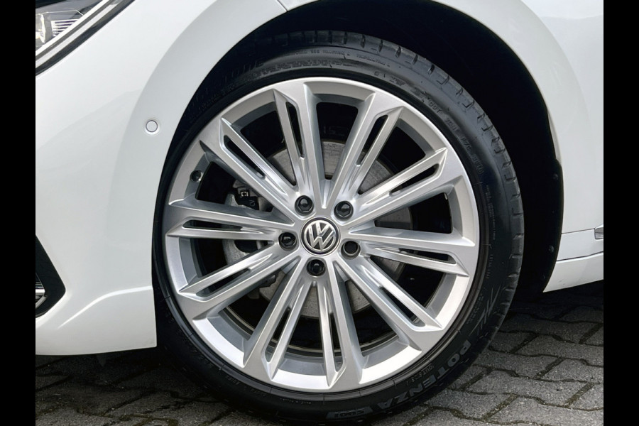 Volkswagen Arteon Shooting Brake 1.4 TSI eHybrid R-Line | Trekhaak | Pano | Matrix LED | ACC