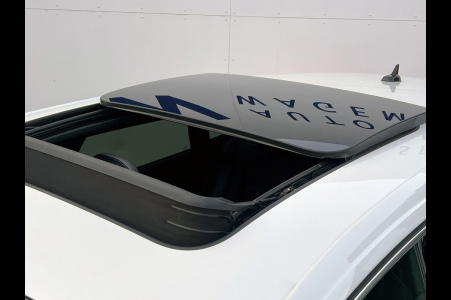 Volkswagen Arteon Shooting Brake 1.4 TSI eHybrid R-Line | Trekhaak | Pano | Matrix LED | ACC