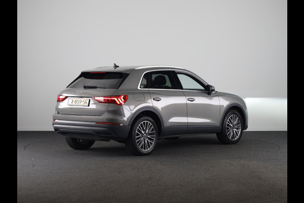 Audi Q3 45 TFSI e Advanced edition 245pk | Navigatie | Sportstoelen | 19 inch lichtmetalen velgen | Stoelverwarming | Adaptieve cruise controle