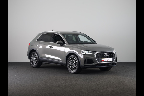 Audi Q3 45 TFSI e Advanced edition 245pk | Navigatie | Sportstoelen | 19 inch lichtmetalen velgen | Stoelverwarming | Adaptieve cruise controle