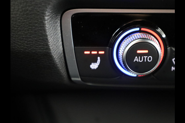 Audi Q3 45 TFSI e Advanced edition 245pk | Navigatie | Sportstoelen | 19 inch lichtmetalen velgen | Stoelverwarming | Adaptieve cruise controle