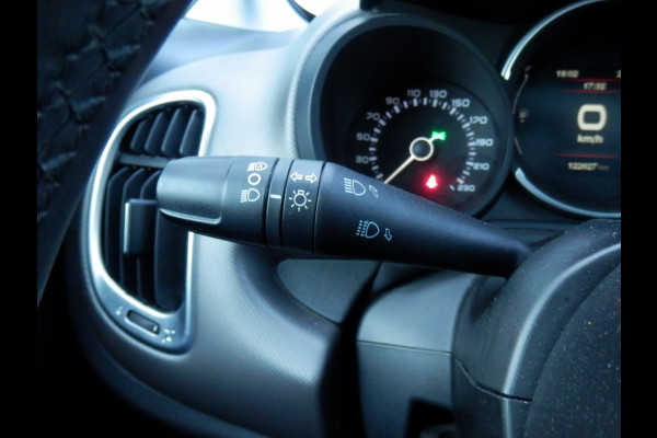 Fiat 500L 105 pk. Lounge I Nav. I Aut. airco I Afn. trekhaak I Panorama da