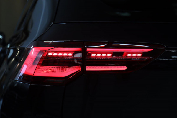 Volkswagen Golf 2.0 TSI GTI CLUBSPORT/NURBURGRING/PANO/LEER/IQ-LIGHT/HUD/MEMORY/VOLL