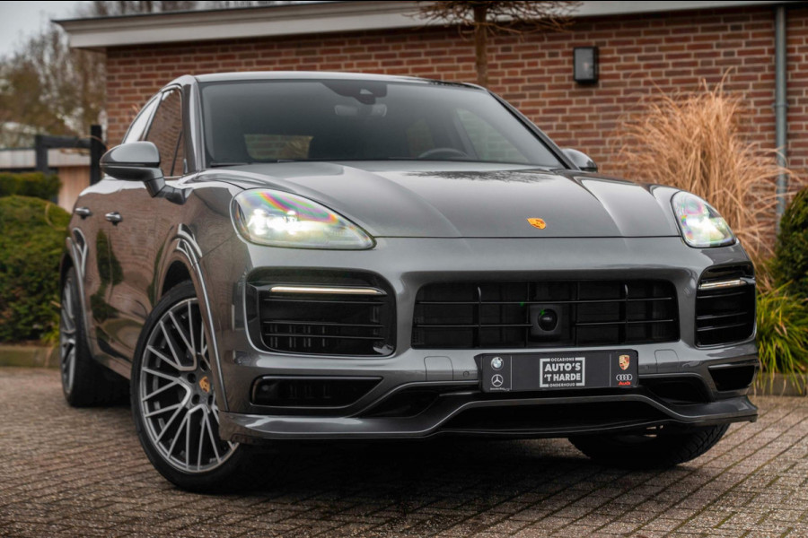 Porsche Cayenne Coupé 3.0 E-Hybrid Platinum Edition Sport Design Luchtvering Pano Soft Black Optic Close 22''