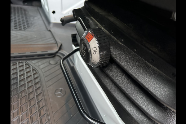 Mercedes-Benz Sprinter 516 CDI L3 H2 N1 MBUX / Camera / Carplay navigatie / Airco / 270 Graden achterdeuren