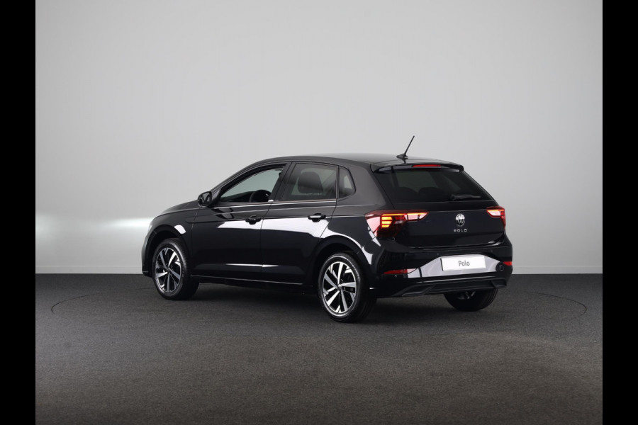 Volkswagen Polo GP Life Edition 1.0 95 pk 5 versn. Hand | 15" LM | Stoelverwarming | Camera |