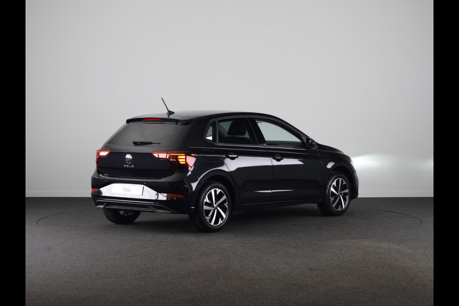 Volkswagen Polo GP Life Edition 1.0 95 pk 5 versn. Hand | 15" LM | Stoelverwarming | Camera |