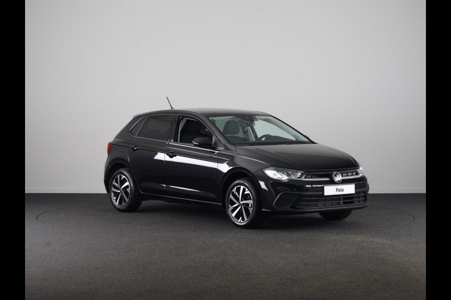Volkswagen Polo GP Life Edition 1.0 95 pk 5 versn. Hand | 15" LM | Stoelverwarming | Camera |