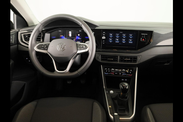 Volkswagen Polo GP Life Edition 1.0 95 pk 5 versn. Hand | 15" LM | Stoelverwarming | Camera |