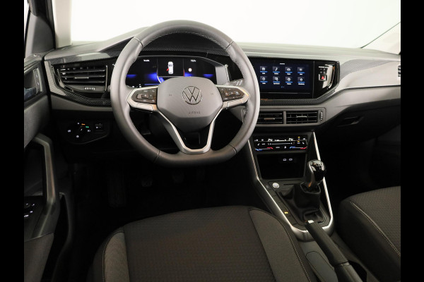 Volkswagen Polo GP Life Edition 1.0 95 pk 5 versn. Hand | 15" LM | Stoelverwarming | Camera |