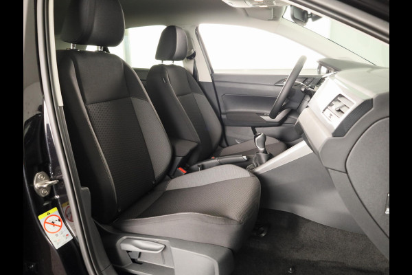 Volkswagen Polo GP Life Edition 1.0 95 pk 5 versn. Hand | 15" LM | Stoelverwarming | Camera |