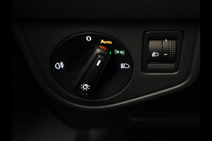 Volkswagen Polo GP Life Edition 1.0 95 pk 5 versn. Hand | 15" LM | Stoelverwarming | Camera |