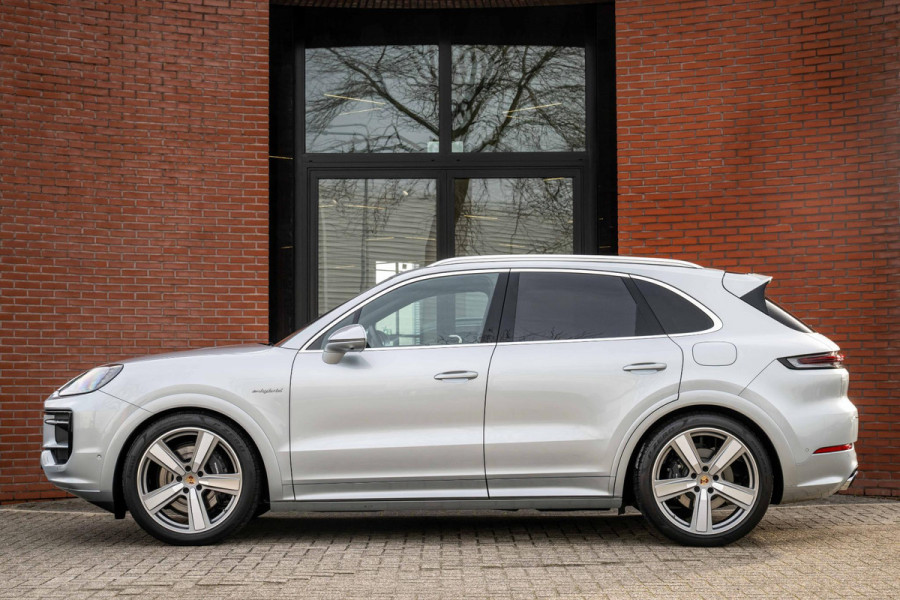 Porsche Cayenne 3.0 E-Hybrid SportDesign 4-Wielsturing InnoDrive