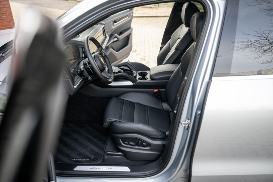 Porsche Cayenne 3.0 E-Hybrid SportDesign 4-Wielsturing InnoDrive