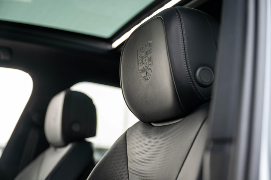 Porsche Cayenne 3.0 E-Hybrid SportDesign 4-Wielsturing InnoDrive