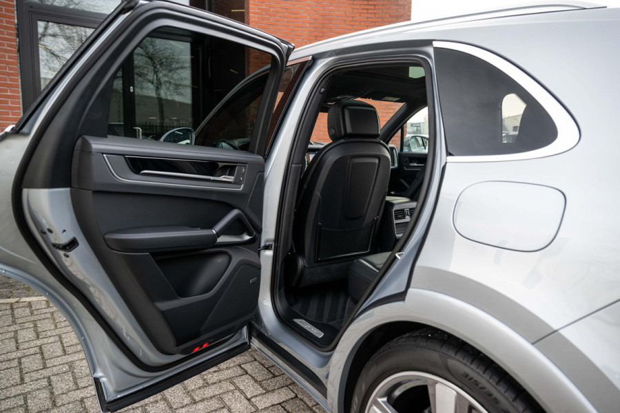 Porsche Cayenne 3.0 E-Hybrid SportDesign 4-Wielsturing InnoDrive
