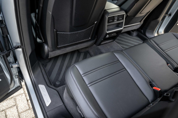 Porsche Cayenne 3.0 E-Hybrid SportDesign 4-Wielsturing InnoDrive