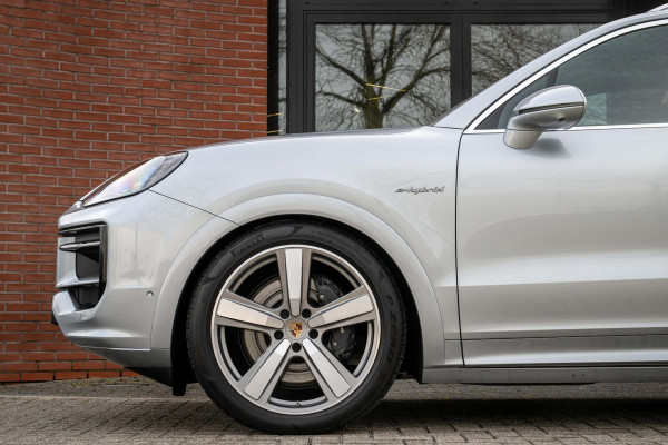 Porsche Cayenne 3.0 E-Hybrid SportDesign 4-Wielsturing InnoDrive