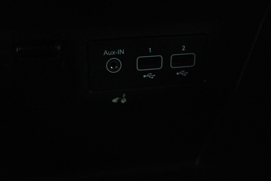 Renault Clio 1.0 TCe Zen (NAVIGATIE, PARKEERSENSOREN, CRUISE, 1e EIGENAAR, GOED ONDERHOUDEN)