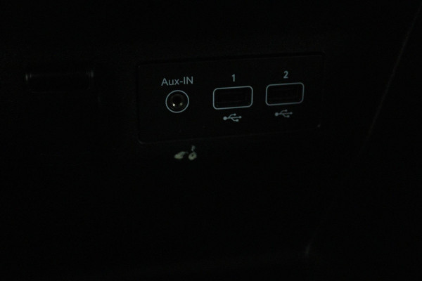 Renault Clio 1.0 TCe Zen (NAVIGATIE, PARKEERSENSOREN, CRUISE, 1e EIGENAAR, GOED ONDERHOUDEN)