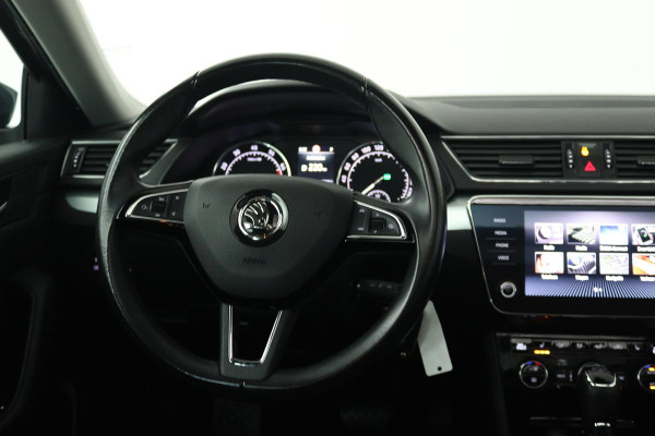 Škoda Superb Combi 1.5 TSI ACT Ambition Business (PANORAMADAK, TREKHAAK, STOELVERWARMING, CARPLAY, PDC)