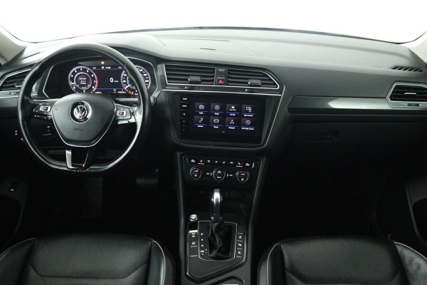 Volkswagen Tiguan Allspace 1.4 TSI Highline 7p. (TREKHAAK, VIRTUAL, STOELVERWARMING, CAMERA, LEDER, LED)