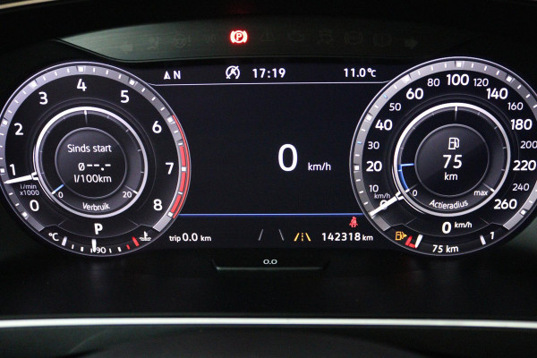 Volkswagen Tiguan Allspace 1.4 TSI Highline 7p. (TREKHAAK, VIRTUAL, STOELVERWARMING, CAMERA, LEDER, LED)