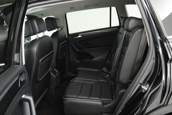 Volkswagen Tiguan Allspace 1.4 TSI Highline 7p. (TREKHAAK, VIRTUAL, STOELVERWARMING, CAMERA, LEDER, LED)