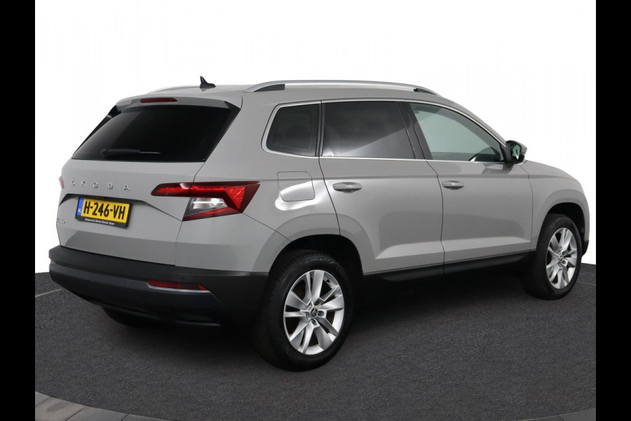 Škoda Karoq 1.0 TSI Business Edition|LED|Camera|Stoelverwarming