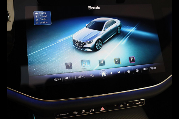 Mercedes-Benz E-Klasse 300 e AMG 53 Look / HYPERSCREEN / Massage / Burmester 4D / Head Up / 360 Camera / Acc / Open Pano / 20 Inch