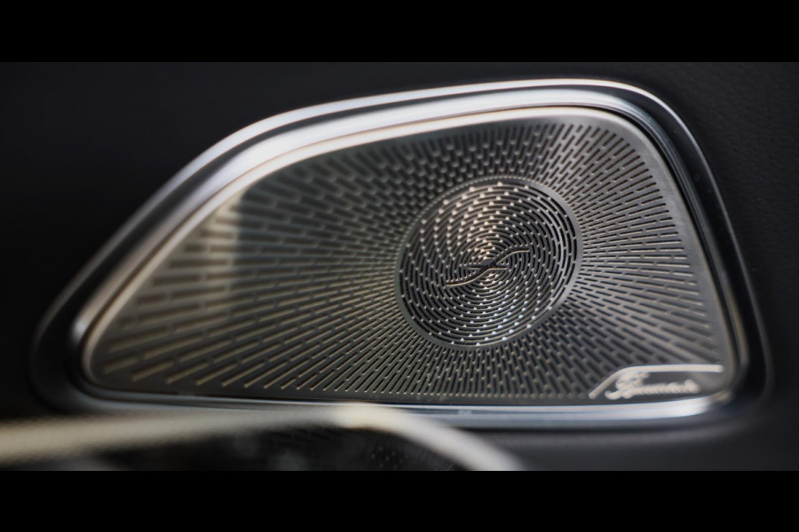 Mercedes-Benz E-Klasse 300 e AMG 53 Look / HYPERSCREEN / Massage / Burmester 4D / Head Up / 360 Camera / Acc / Open Pano / 20 Inch